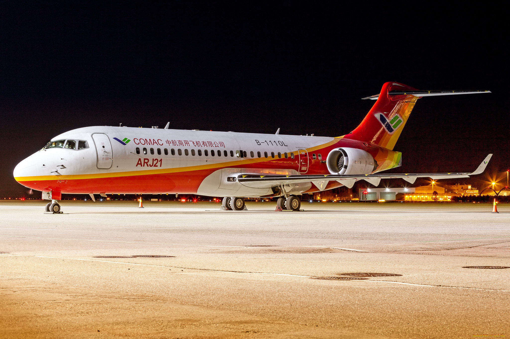 comac arj21-700, ,  , 